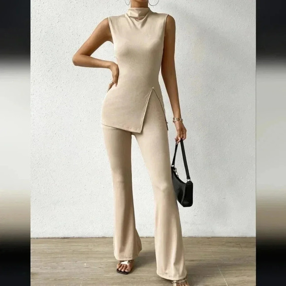 Mock Neck Split Hem Tank Top & Flare Leg Pants - Picture 6 of 6